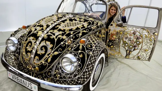 Некоторые стараются сделать любимый автомобиль еще красивее