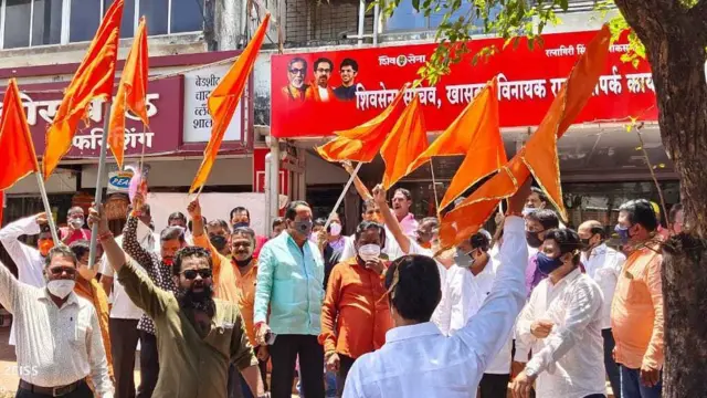 रत्नागिरी येथे शिवसैनिकांचे आंदोलन