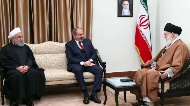 علی خامنه‌ای، حسن روحانی و نیکول پاشینیان