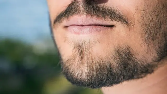 महिलांना आकर्षित करण्यासाठी पुरूषांनी फक्त दाढी-मिशा ठेवणं पुरेसं नाही.