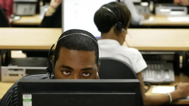 Чоловік у навушниках