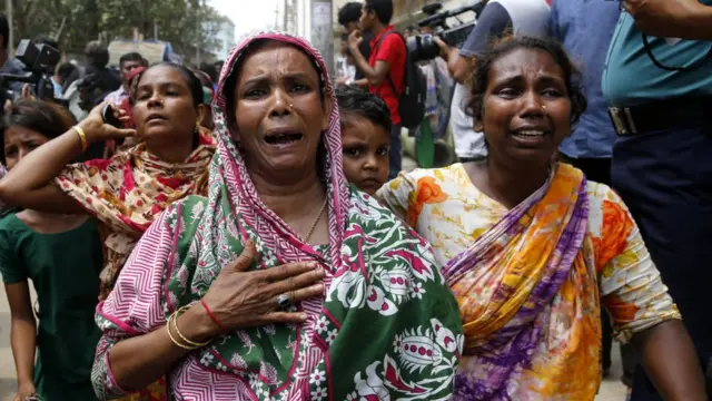 বাংলাদেশে মাদক বিরোধী অভিযানে পুলিশের হাতে আটক মানুষের আত্মীয়-স্বজনের আহাজারি, ২৮/০৫/২০১৮