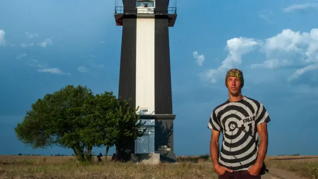 Звідки посеред поля на Херсонщині взявся маяк