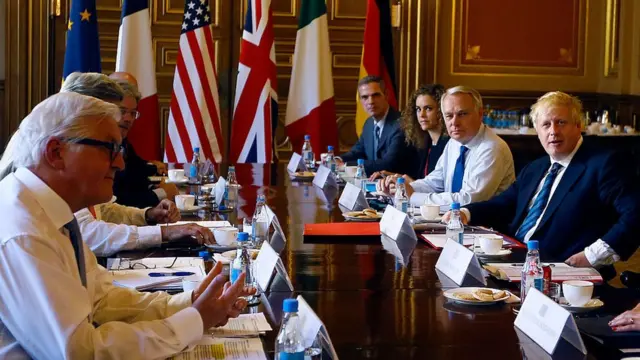 L'opposition syrienne a dévoilé son plan de transition politique au cours des pourparlers avec la rébellion qui se déroulent à Londres.