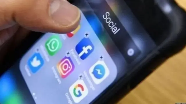 सोशल मीडिया