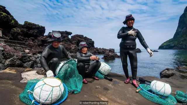 हेन्यो (समुद्री महिलाएं)