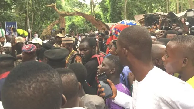 Ero to n wọ lọ ojubọ