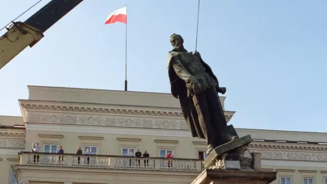 Soviet monument demolition in Poland