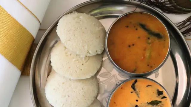 இட்லி சாம்பார்