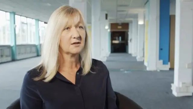 Pornografik ginekologik tekshiruvdan otayotgan ayol Pornografik ginekologik tekshiruvdan otayotgan ayol