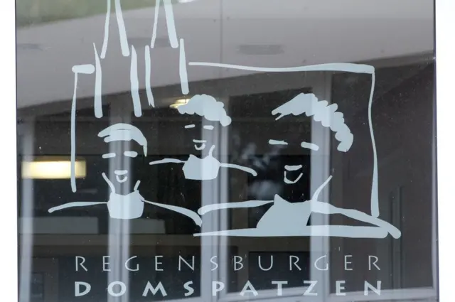 Puerta de ingreso al coro en Alemania