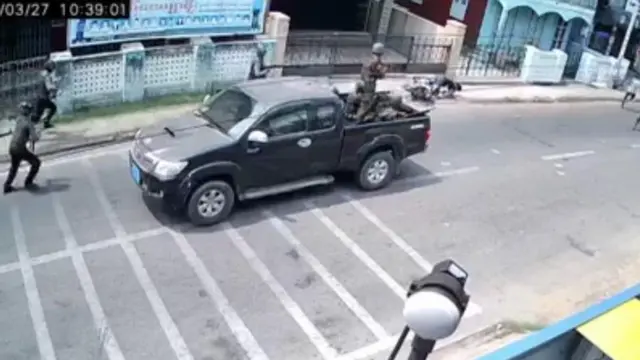 ဖိုးတိုးအပစ်ခံရတဲ့ စီစီတီဗီ မှတ်တမ်း