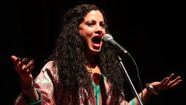آمال مثلوثی