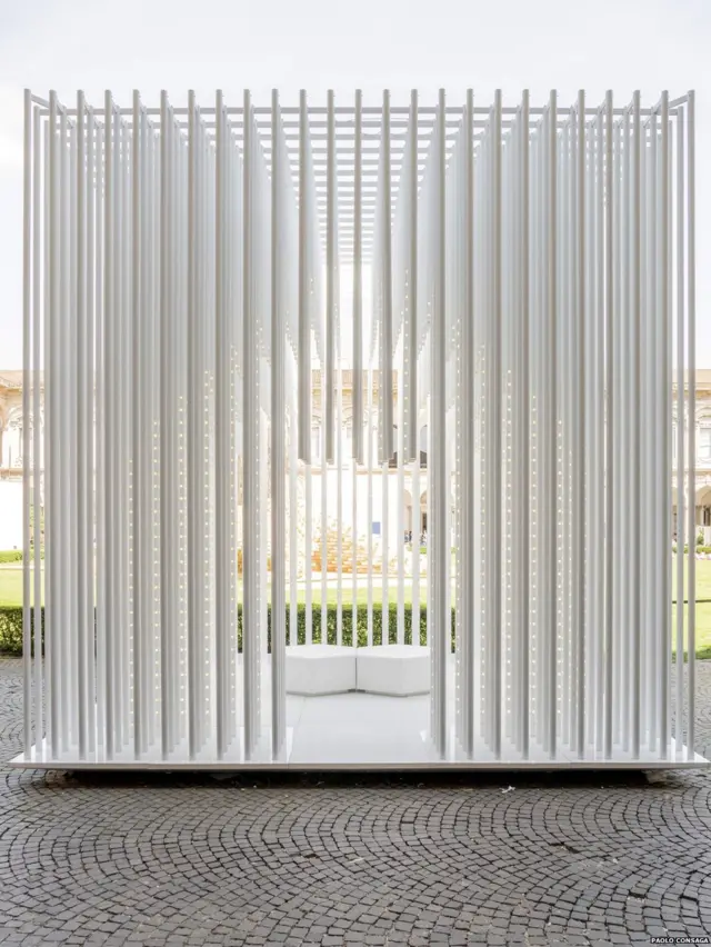 होसइमोशन, मिलान, इटली