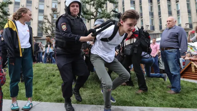 Задержания 12 июня