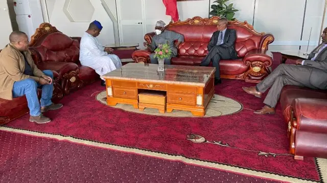 Oliseegoon Obasaanjoofi jilli isaanii hogganaa Tigraay Dr Dabratsiyoniifi jila isaanii waliin Onkololessa 19 suura Maqaleetti ka'an