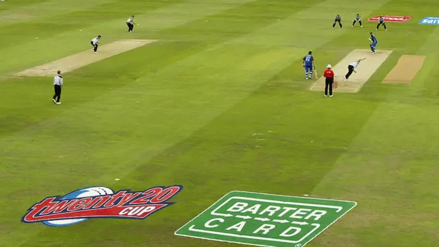 स्टुअर्ट रॉबर्टसन, ट्वेन्टी-20, इंग्लंड