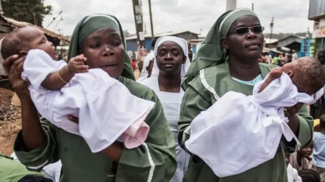 Watoto mapacha wafanyiwa tambiko fulani