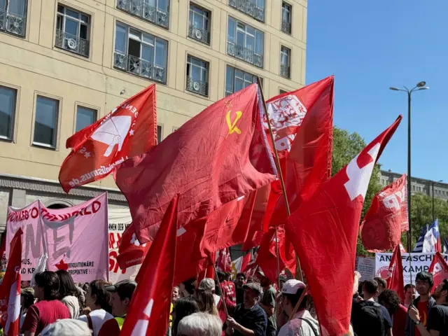 застава, црвена застава, срп и чекић