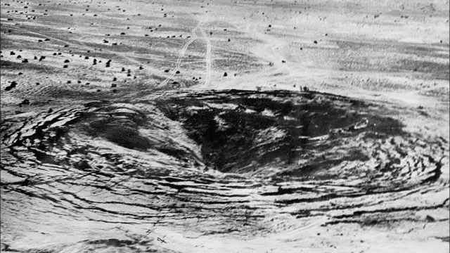 ১৯৭৪ সালে পোখরানে প্রথম পরীক্ষামূলক পারমাণবিক বিস্ফোরণের পরে সৃষ্ট বিশাল গহ্বর