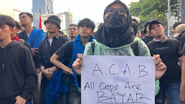 Bayar polisi