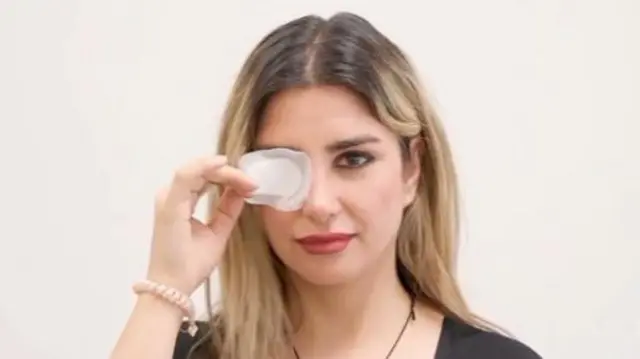 ஈரானிய பெண்ணுக்கு செயற்கைக் கண் 