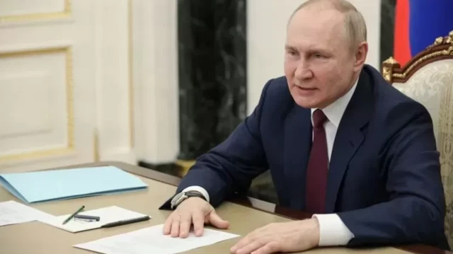 Pireezidantii Raashiyaa Vilaadmiir Putiin