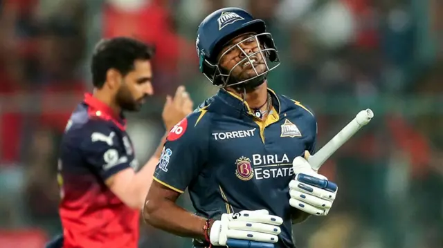 બીબીસી ગુજરાતી, ગુજરાત, બીબીસી, અમદાવાદ, ક્રિકેટ, વિરાટ કોહલી, 