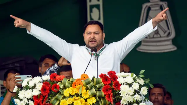 तेजस्वी यादव ने केंद्र सरकार पर जमकर निशाना साधा है.