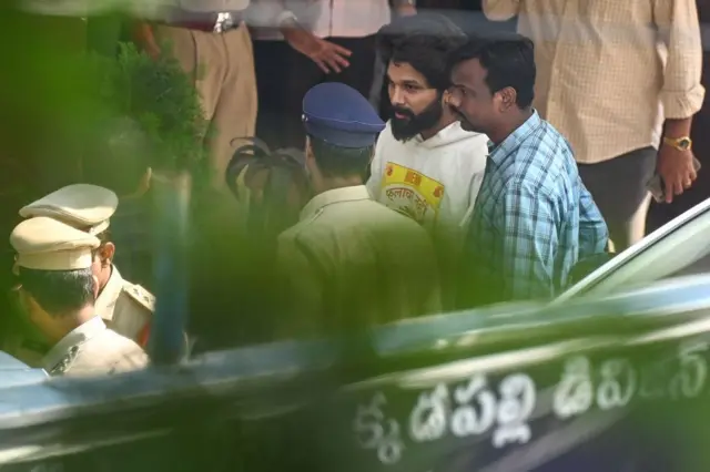 अल्लू अर्जूनला अटक आणि जामीन