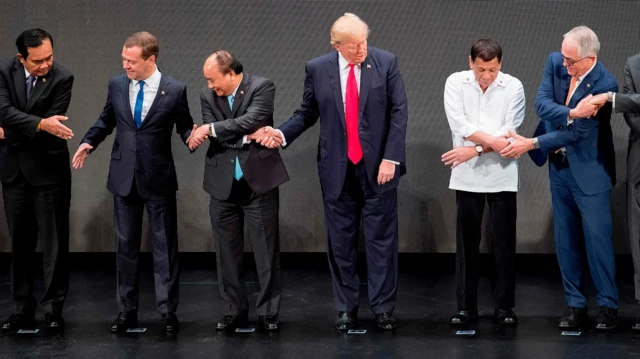 el sıkışan liderler 