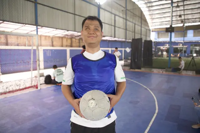 sepak bola tunanetra