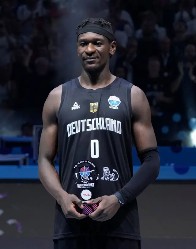 Isak Bonga, Isak Bonga sa priznanjem za najboljeg igrača finalne utakmice Evrobasketa 2025.