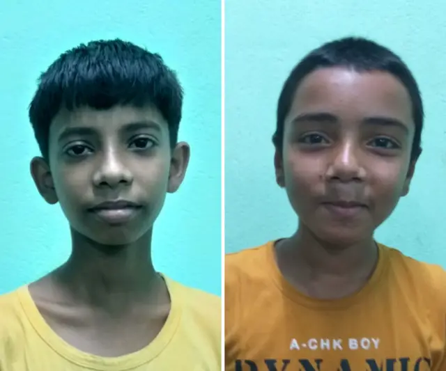 শিক্ষার্থী সৌরভ মণ্ডল ও আয়ুষ সাহা।