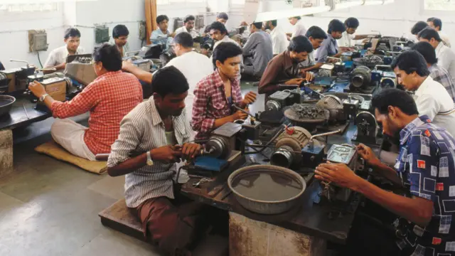 ਹੀਰਾ ਫ਼ੈਕਟਰੀ