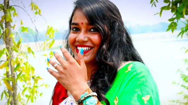 हनी सिंह के वीडियो में भोजपुरी अंतरा रागिनी विश्वकर्मा ने गाया है