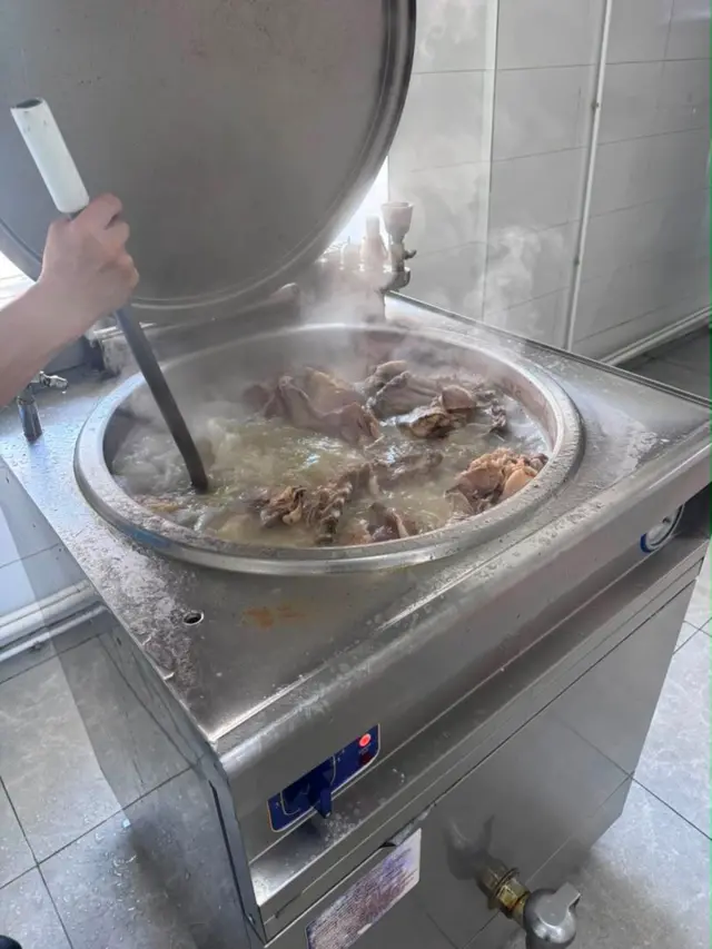 ЖАМК абактагылардын тамак-ашы жетишсиз деген маалыматты четке кагууда