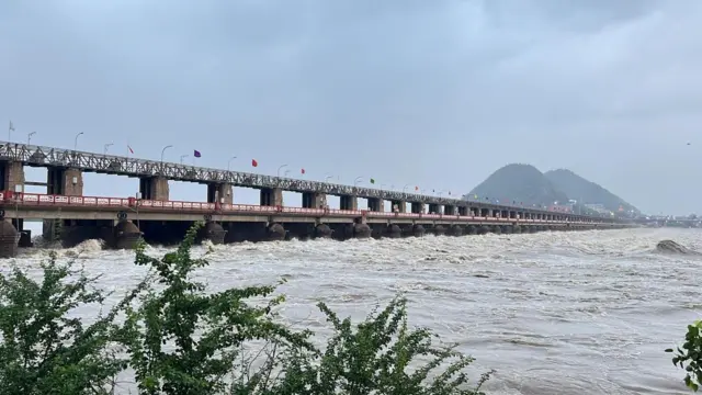 ప్రకాశం బరాజ్ 