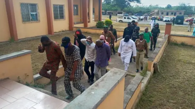 Awọn agbofinro ko awọn afurasi lori ẹjọ naa wa sile ẹjọ 