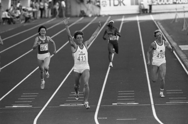 በትሌሊክስ ታሪክ ለረዥም ጊዜ የቆየው ሪከርድ በጀርሚላ ክራታቾቪሎቫ ነው።