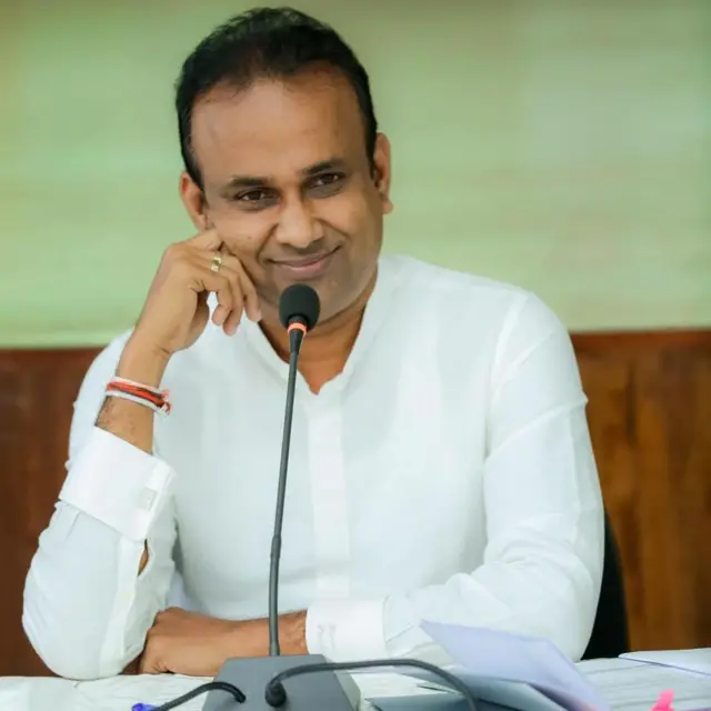 மலையக தமிழரின் வீடு இடிப்பா