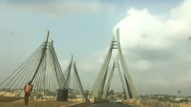 Otu n'ime akwa mmiri dị n'okporoụzọ n'Awka, Anambra steeti