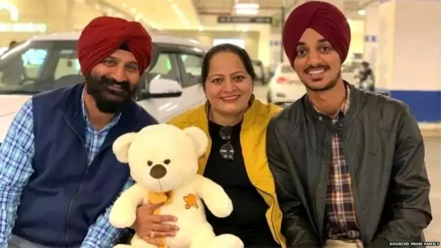 ਅਰਸ਼ਦੀਪ ਸਿੰਘ ਅਤੇ ਉਨ੍ਹਾਂ ਦਾ ਪਰਿਵਾਰ
