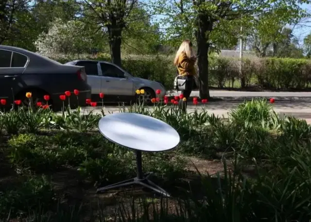 Un terminal internet SpaceX Starlink en Ukraine en mai dernier