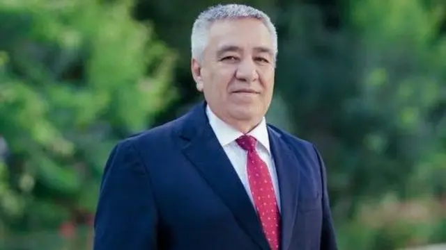 اکبرشاه اسکندراف، رئیس پیشین پارلمان و کفیل ریاست جمهوری تاجیکستان هم حکم ۱۸ سال زندان گرفته است.