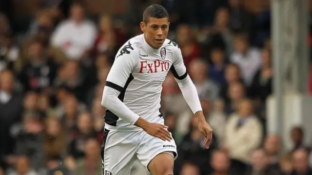 متیو بریگز یک روز پس از اولین بازی برای فولام پشت نیمکت مدرسه برگشت و امتحان داد