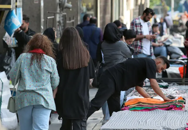 زنانی که هزینه‌ می‌دهند و مبارزه می‌کنند