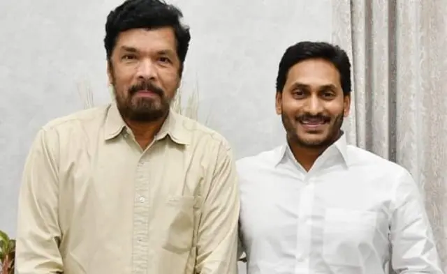 పోసాని కృష్ణ మురళి, జగన్