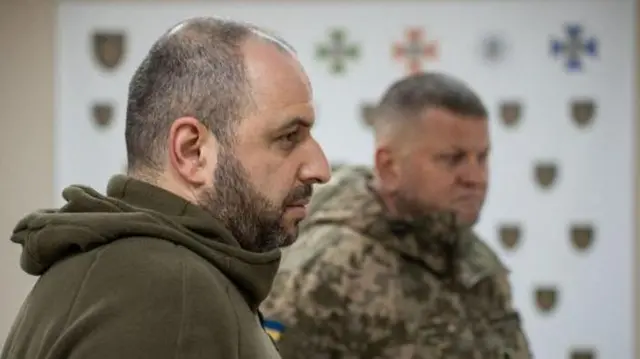 Waziri wa Ulinzi Rustem Umerov na Kamanda Mkuu wa Majeshi ya Ukraine Valery Zaluzhny
