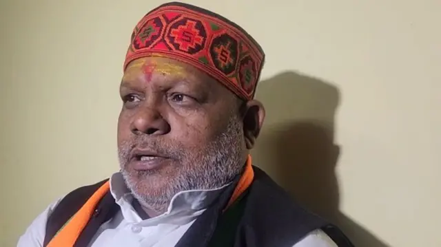 भाजपचे जिल्हाध्यक्ष आमदार हंसराज विश्वकर्मा